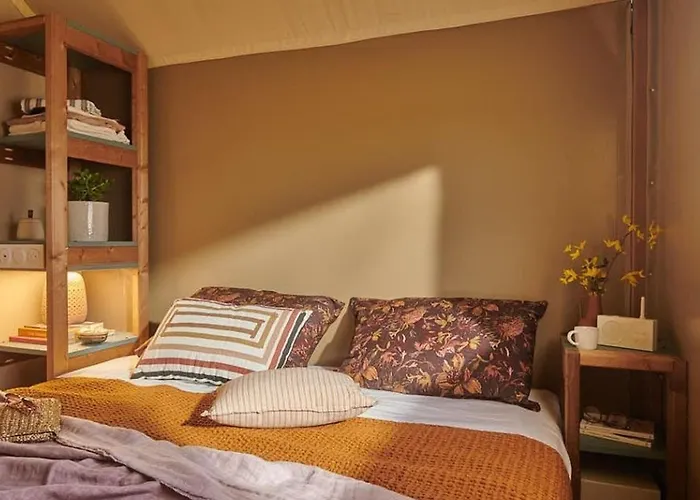 Κάμπινγκ Sur Pilotis Avec Terrasse A Royan - Api-1-52-1474 Ρουαγιάν