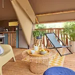 Sur Pilotis Avec Terrasse A - Api-1-52-1474 * رويا