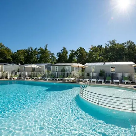Sur Pilotis Avec Terrasse à - Api-1-52-1474 Parque de Campismo Royan
